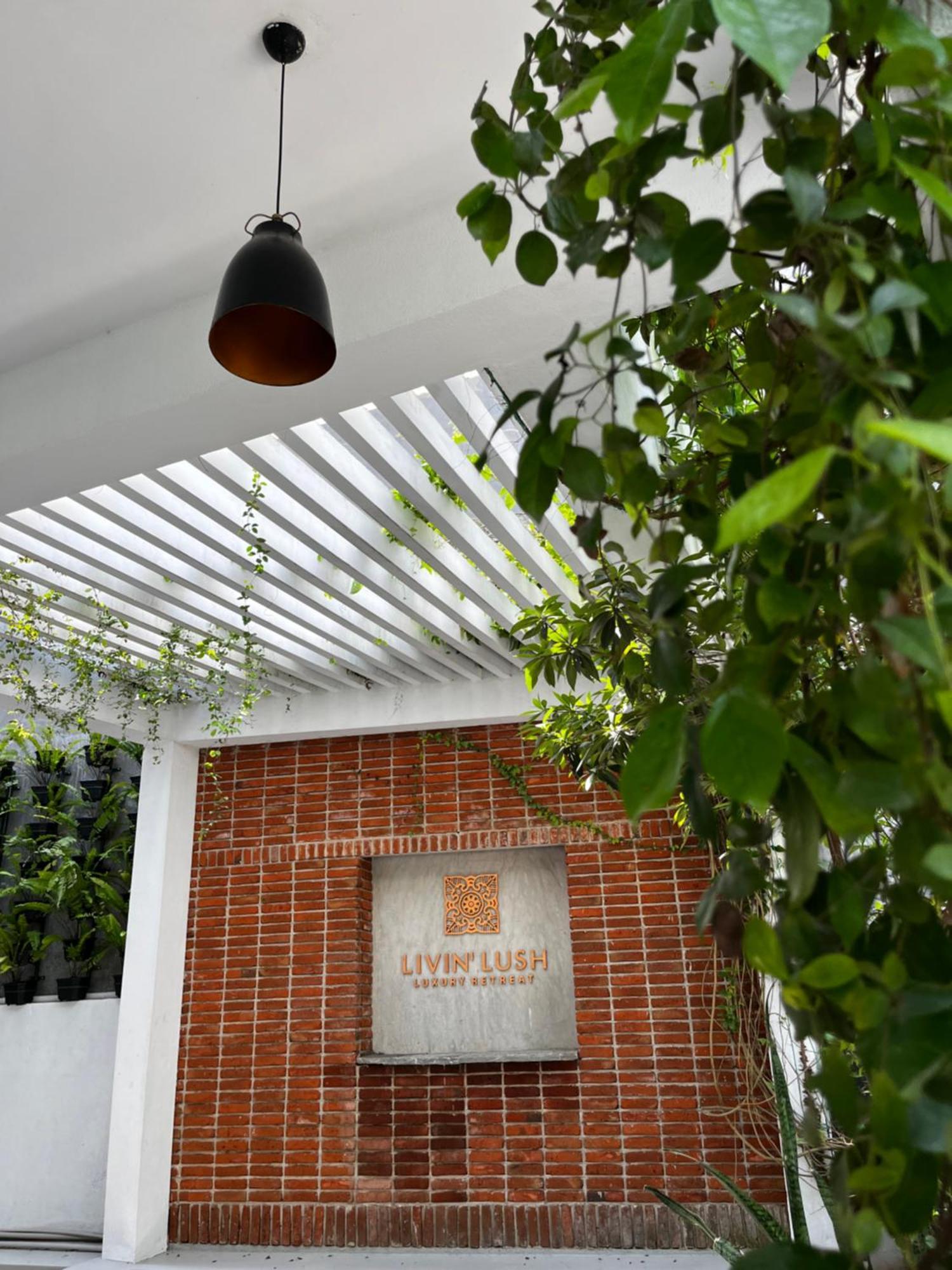 Livin Lush Luxury Retreat Hotel Anuradhapura Exterior photo