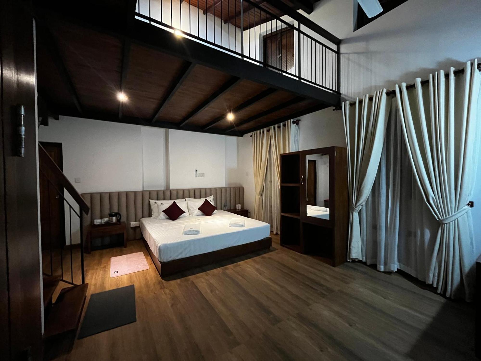 Livin Lush Luxury Retreat Hotel Anuradhapura Exterior photo