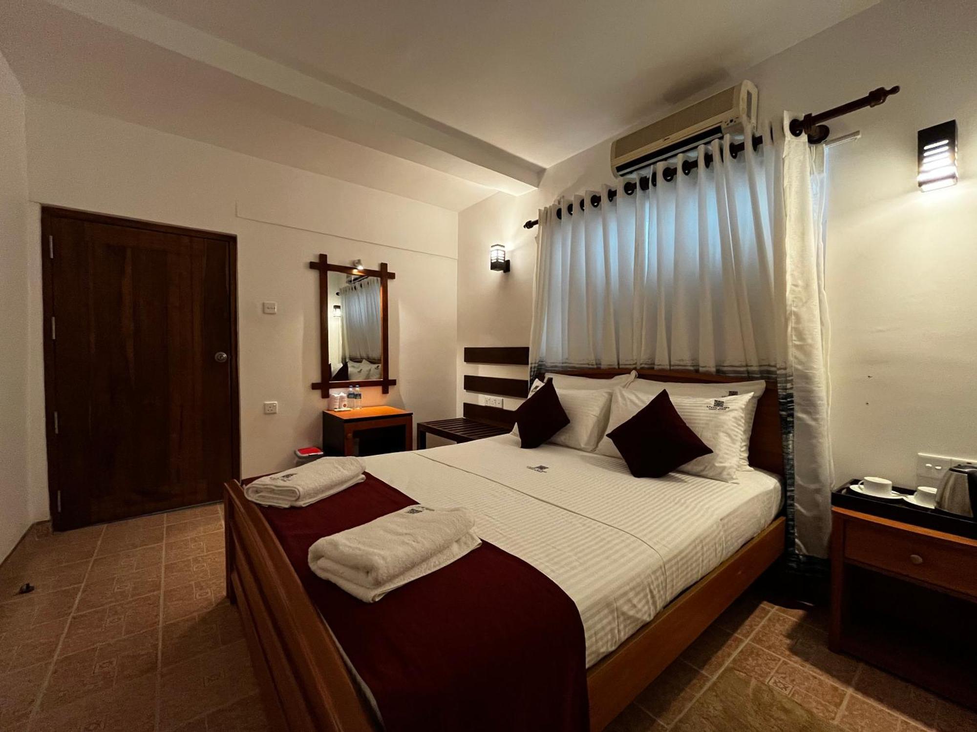 Livin Lush Luxury Retreat Hotel Anuradhapura Exterior photo